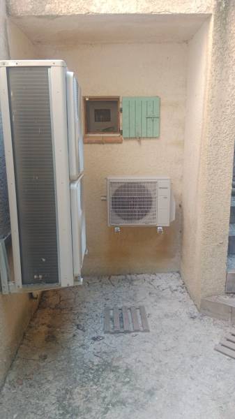 Installation chauffe-eau thermodynamique Aéromax Split 3 VM 200L haute performance énergétique à Venelles près Aix-en-Provence