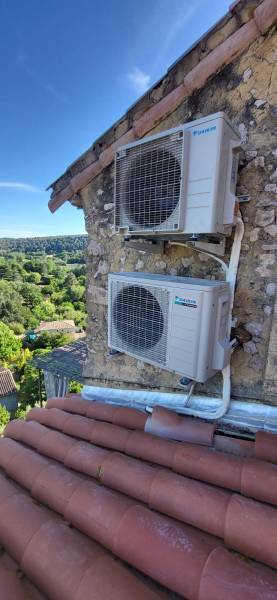 Installation mono split DAIKIN 2 kW avec accessoires complets, pompe de relevage et VMC à Cabriès